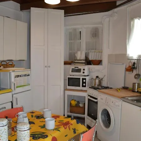 Casa Clarice Balogno Holiday home