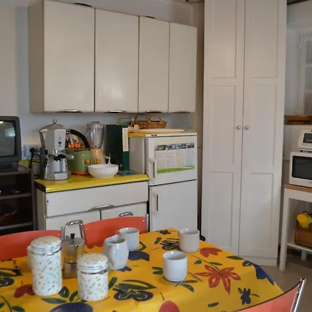 Semesterbostad Casa Clarice Balogno Tremezzo